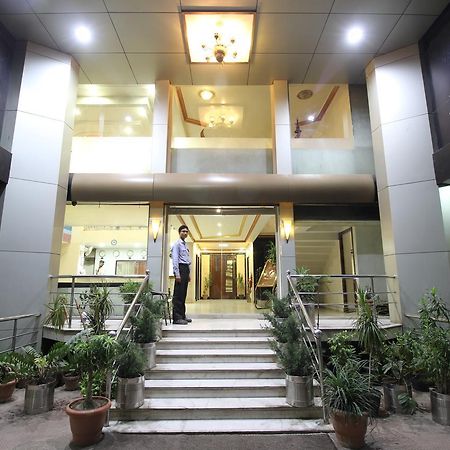 Hotel Grand Arjun Rāipur Extérieur photo