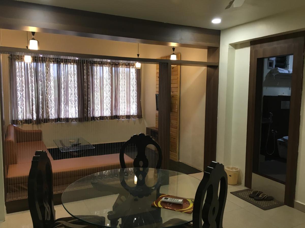 Hotel Grand Arjun Rāipur Extérieur photo