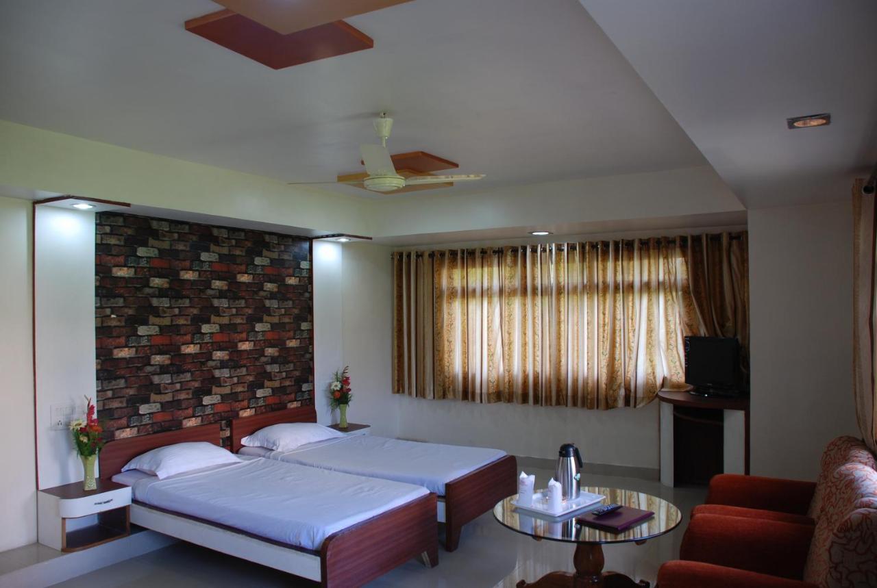 Hotel Grand Arjun Rāipur Extérieur photo